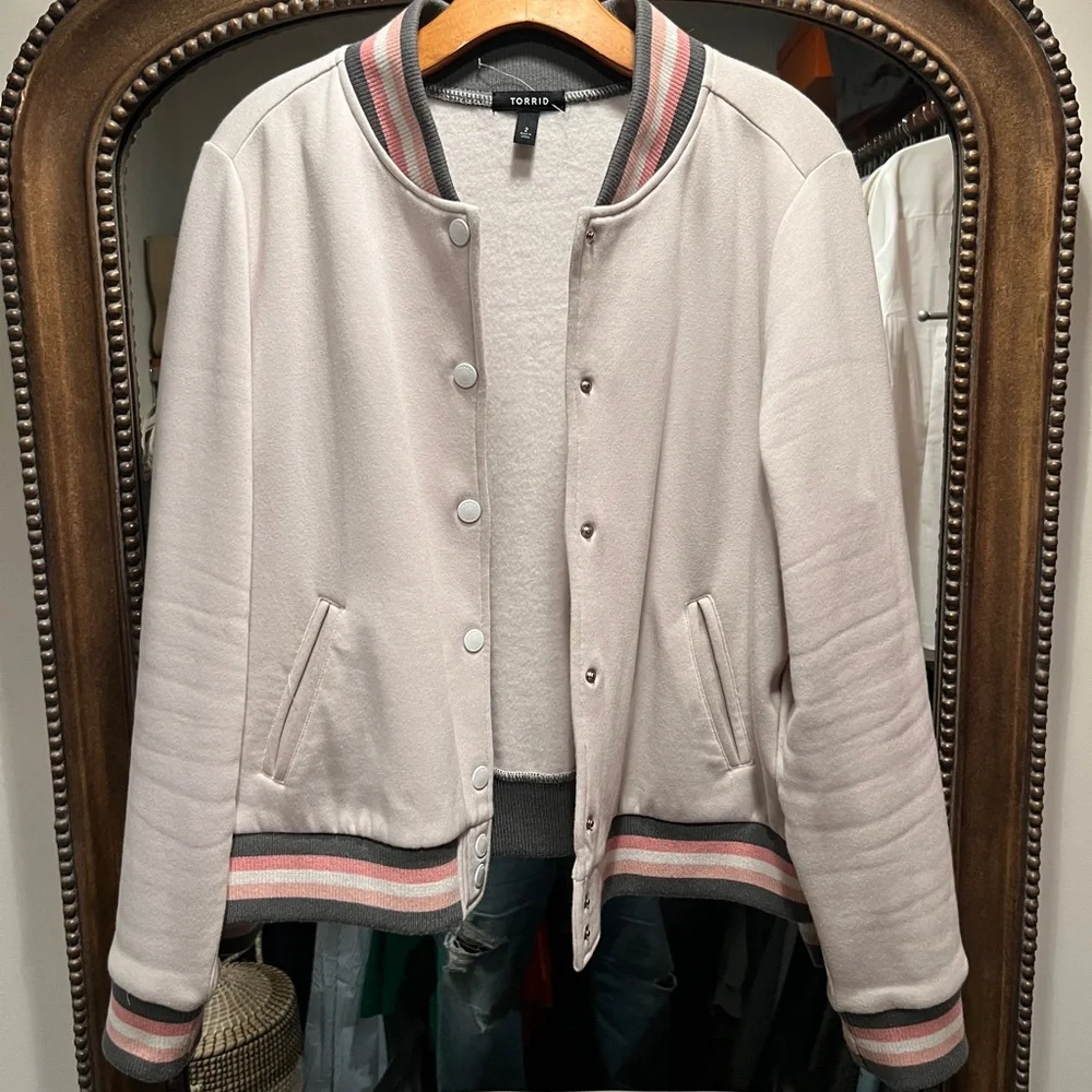Torrid Ivory & Multi Stripe Trim Fleece Crop Bomber Jacket - Picture 3 of 5